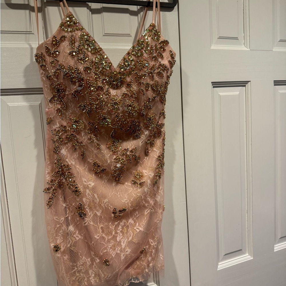Short beaded dress, size 7/8 only worn once.